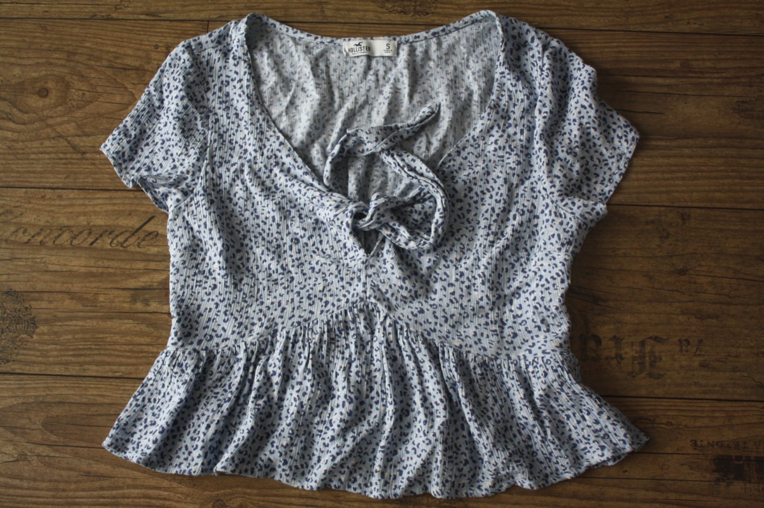 Hollister hellblaue Crincle Boho Mille Fleur Blumenbluse Hippie Ethno Gypsy Sommer Bluse S 36 Wickel Schleife Wickelbluse 1 A