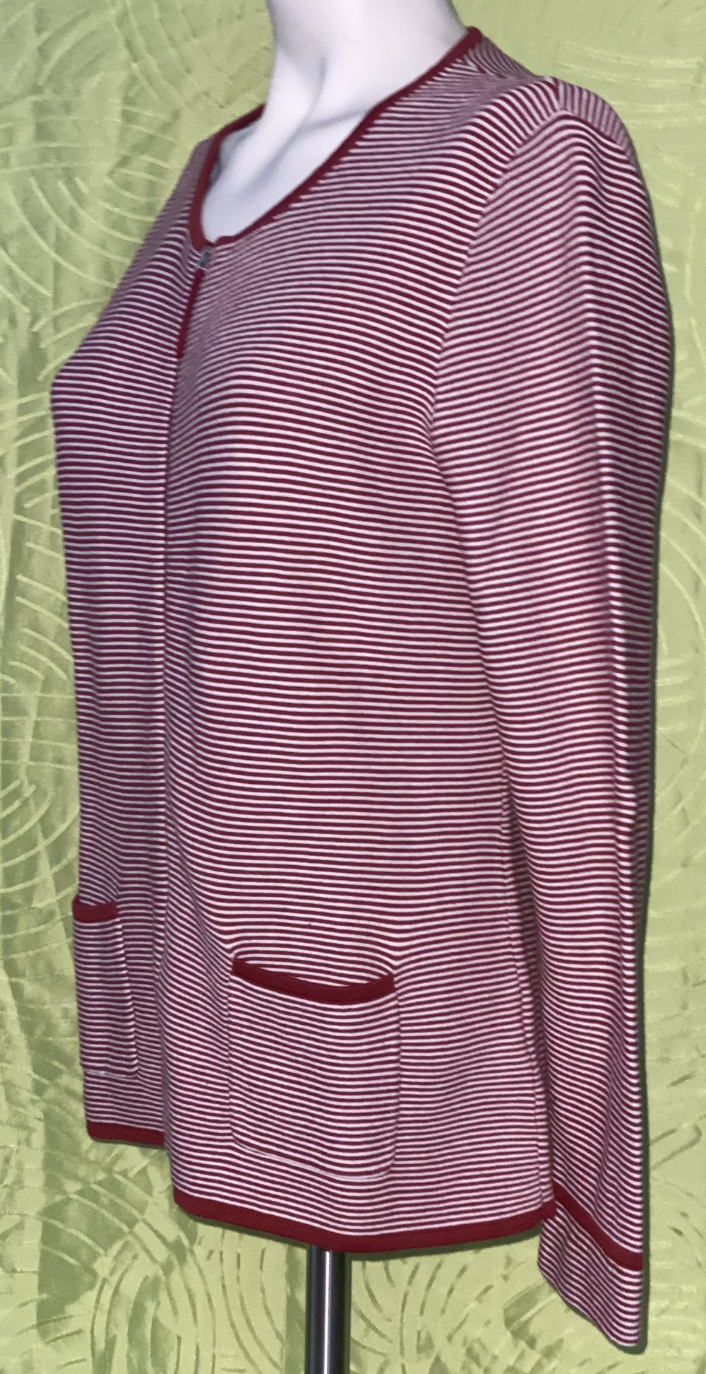 Christian Berg Damen Strickjacke in der Größe 40  im sehr guten Zustand