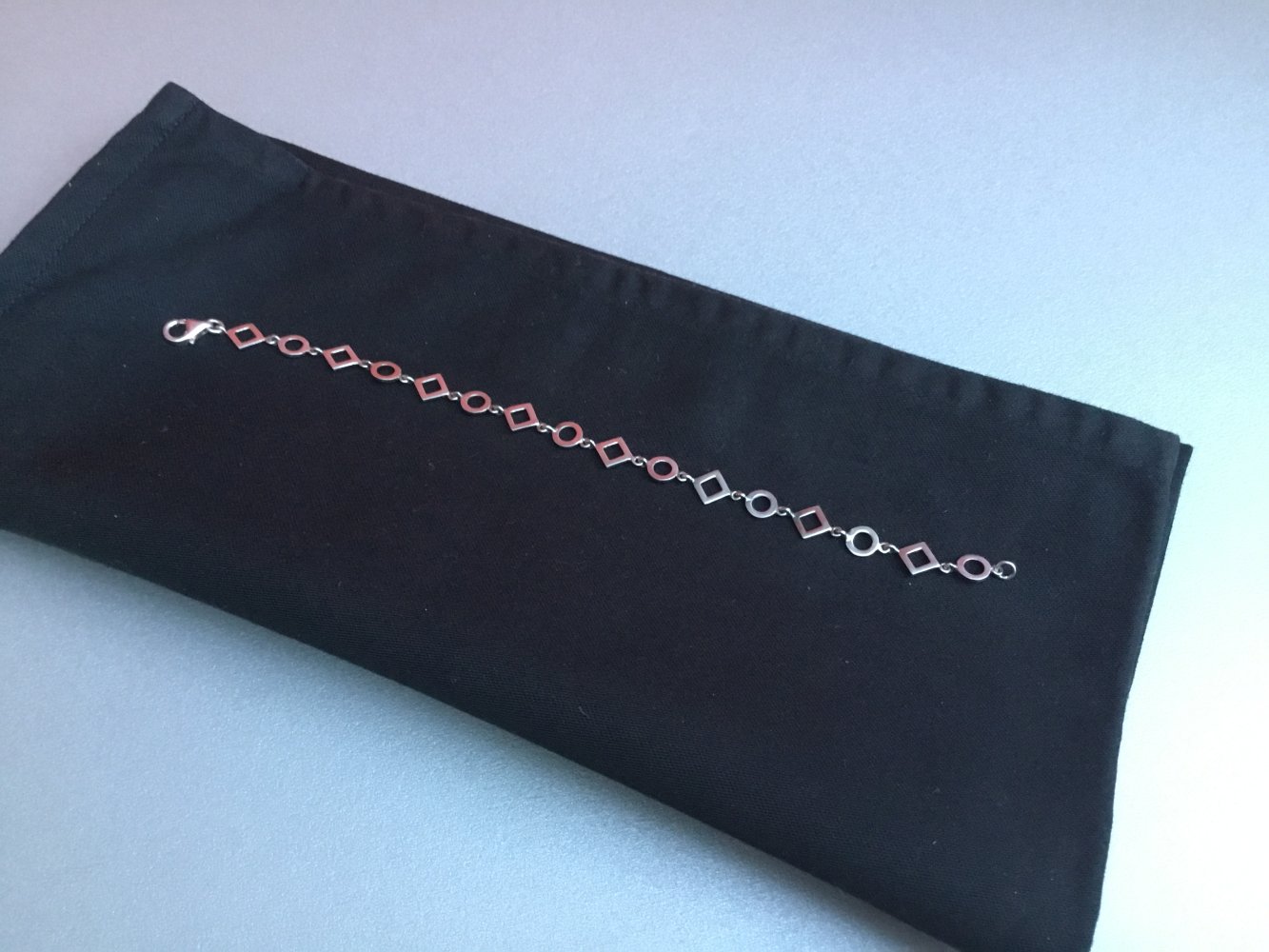 Armband - Armschmuck - Schmuck - das etwas andere Armband !!!