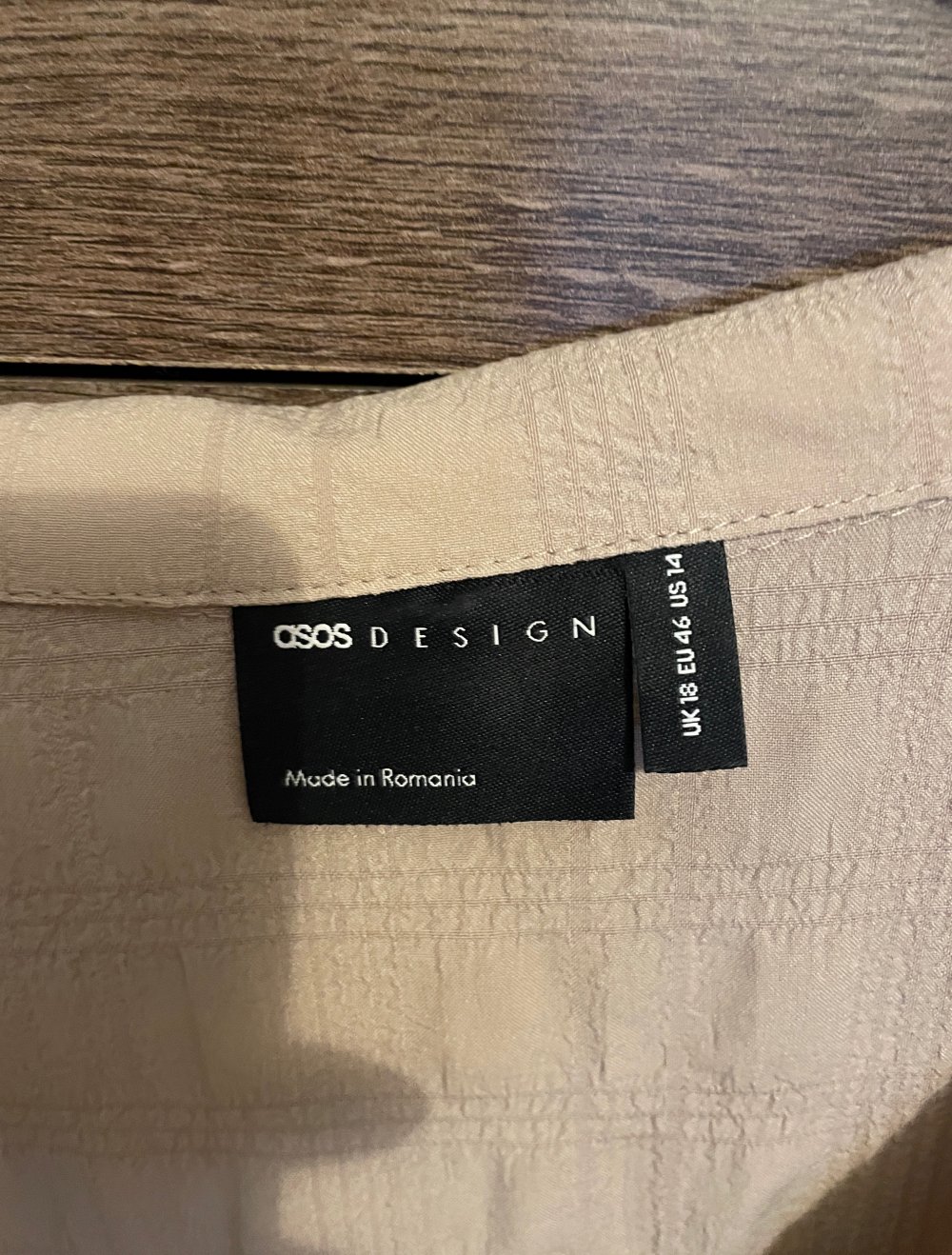 Schönes Business Kleid
