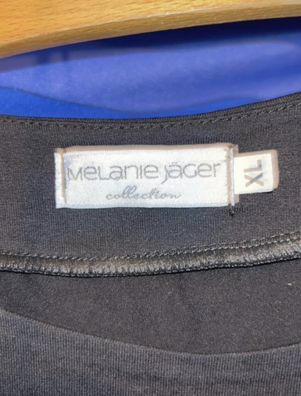 schönes Kleid