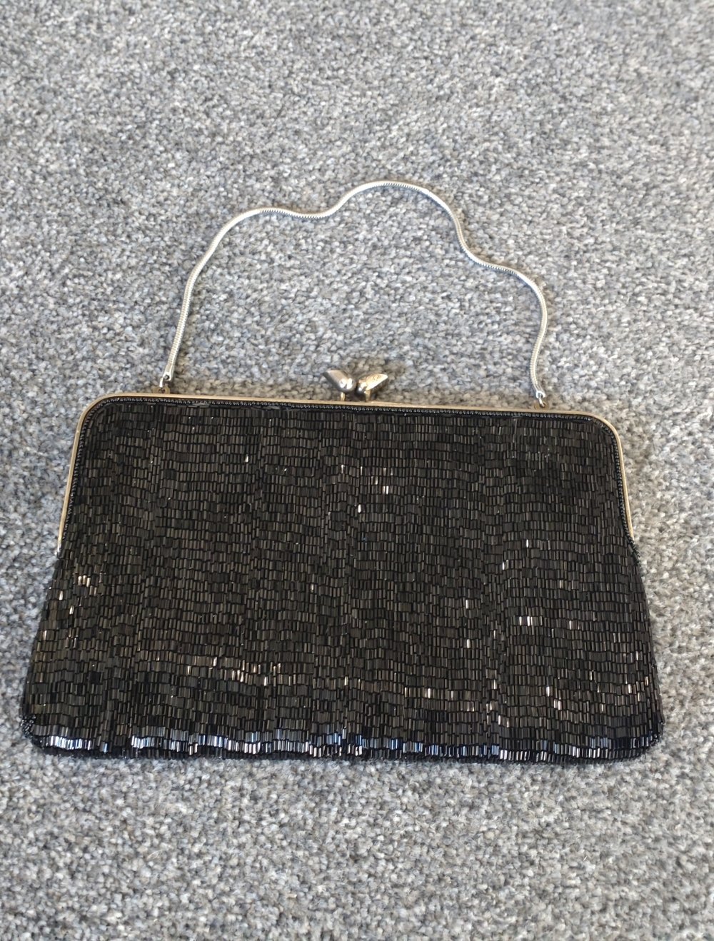 schwarze Clutch