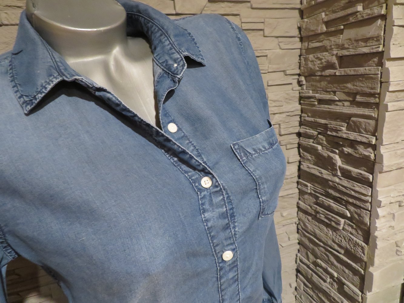Leichte Damen Jeans Bluse Größe 36 von H&M (182)