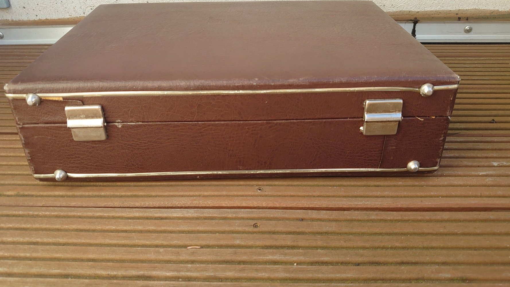 Koffer Aktenkoffer Vintage Retro Lederkoffer Leder braun beige 2 Schlüssel vorhanden 43 cm Breit 35 cm Hoch 11 cm Tief