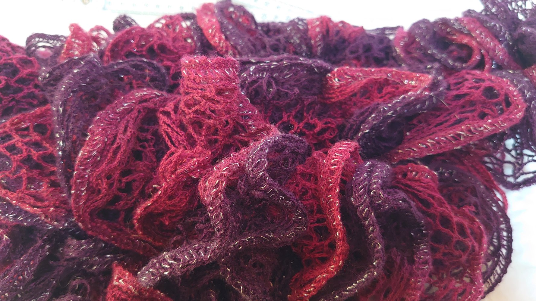 Schal Strickschal pink Brombeere lila Glitzer Vintage Retro 1,70 m lang 10 cm breit