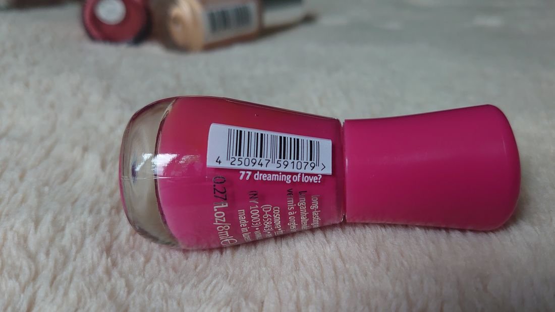 Nagellack Set 4 Nagellacke rosa beige neu  essence R de L young Rival de loop Mark twins