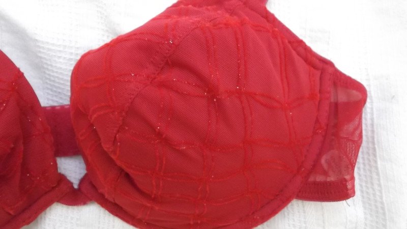 Roter BH Gr. 75 B