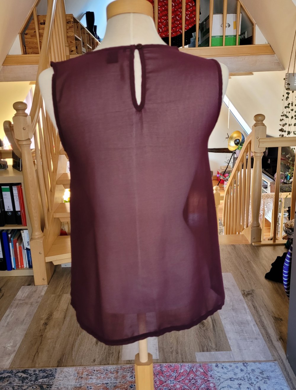 Bluse Bubikragen bordeauxrot Häkelkragen Chiffon
