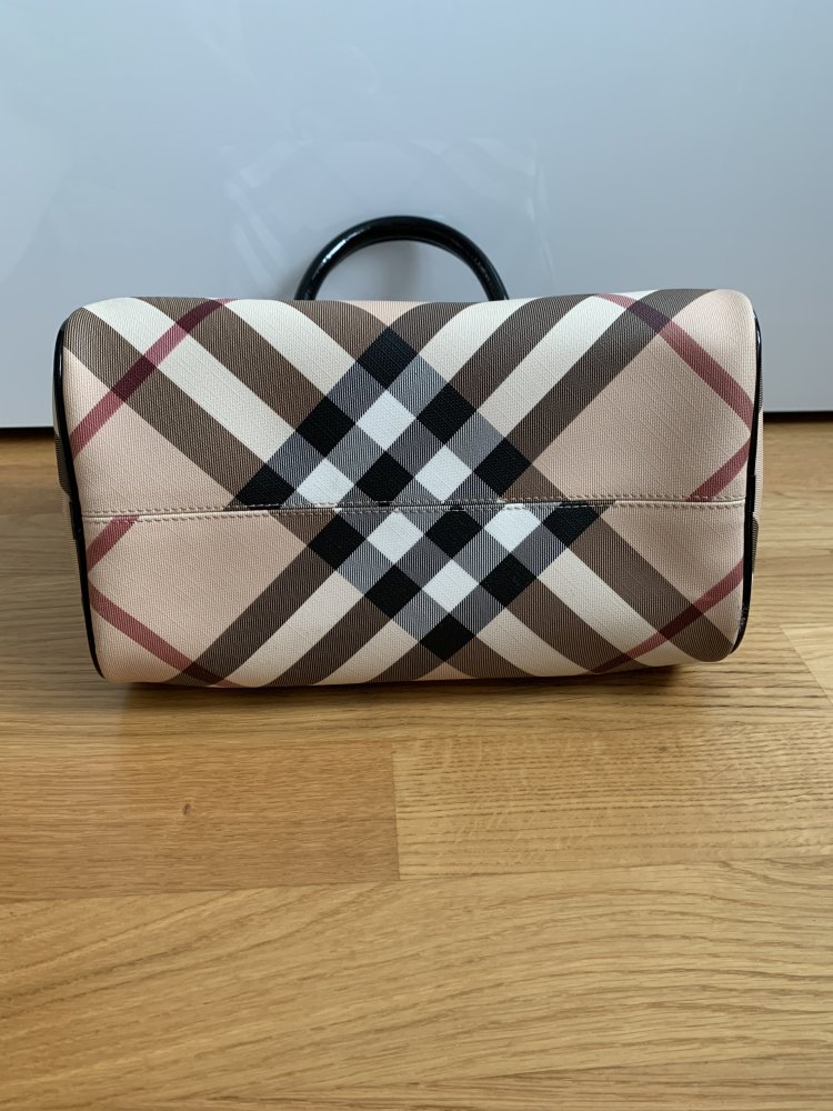 Handtasche