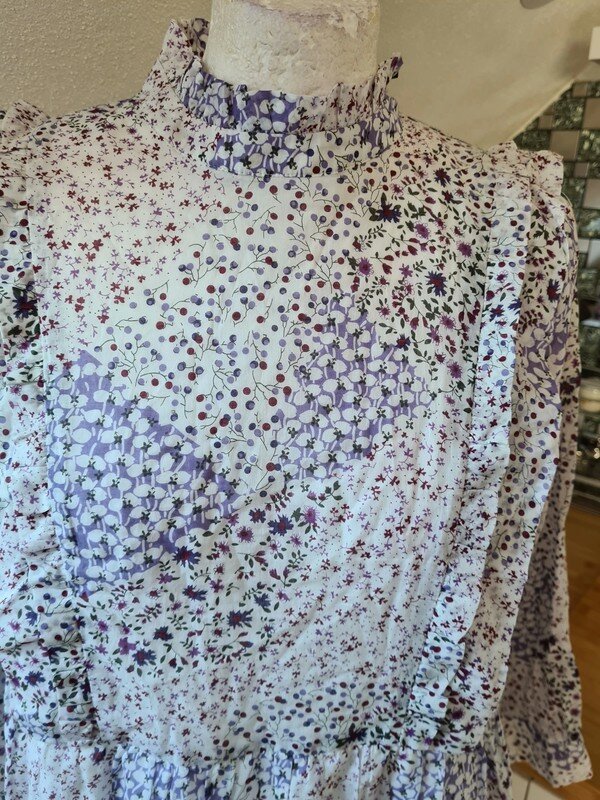 Minikleid Aware Vero Moda weiß mit Blumenprint Gr. M Neu Kleid