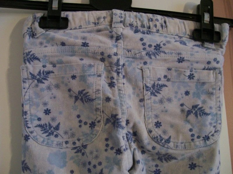 Cordhose - Gr. 110 - H&M 