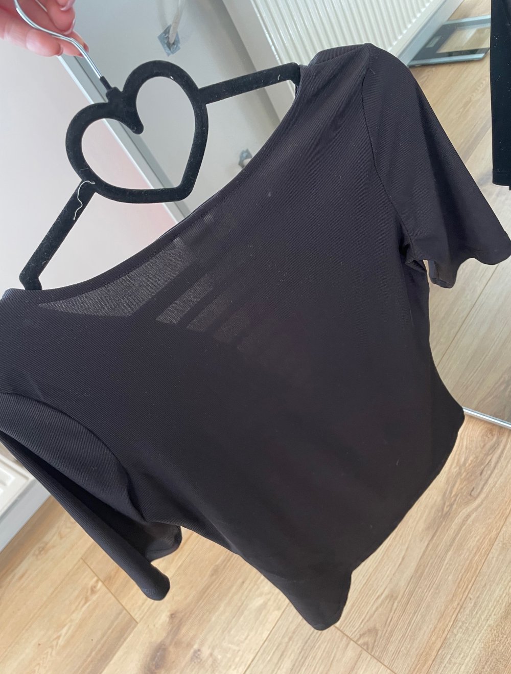 Shirt mit offenem Ausschnitt