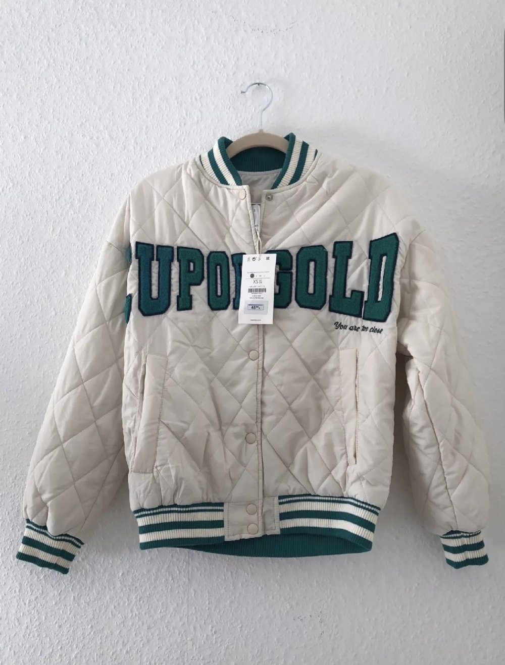 Bershka Bomberjacke