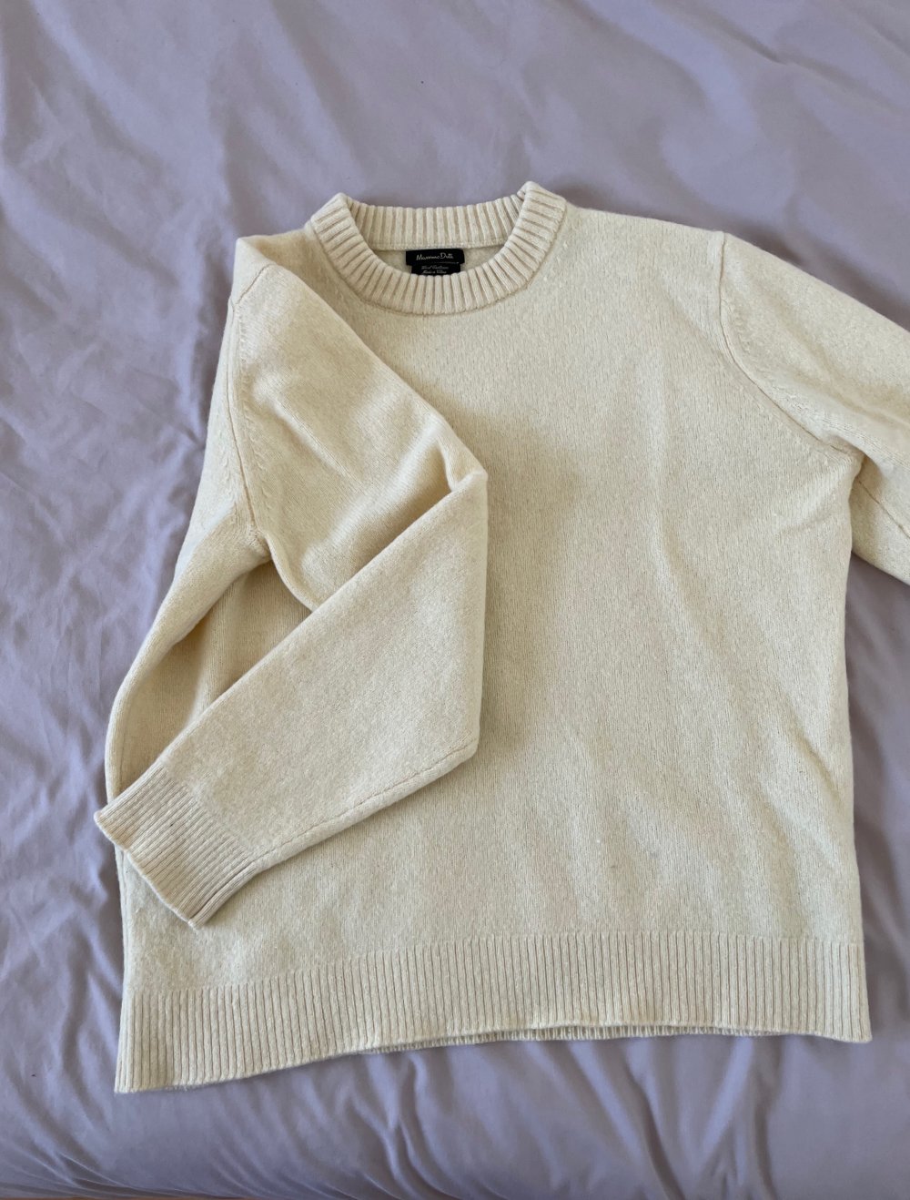 Gelber Woll-Pulli