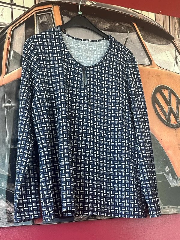 blau/graues Langarmshirt Größe 44/46