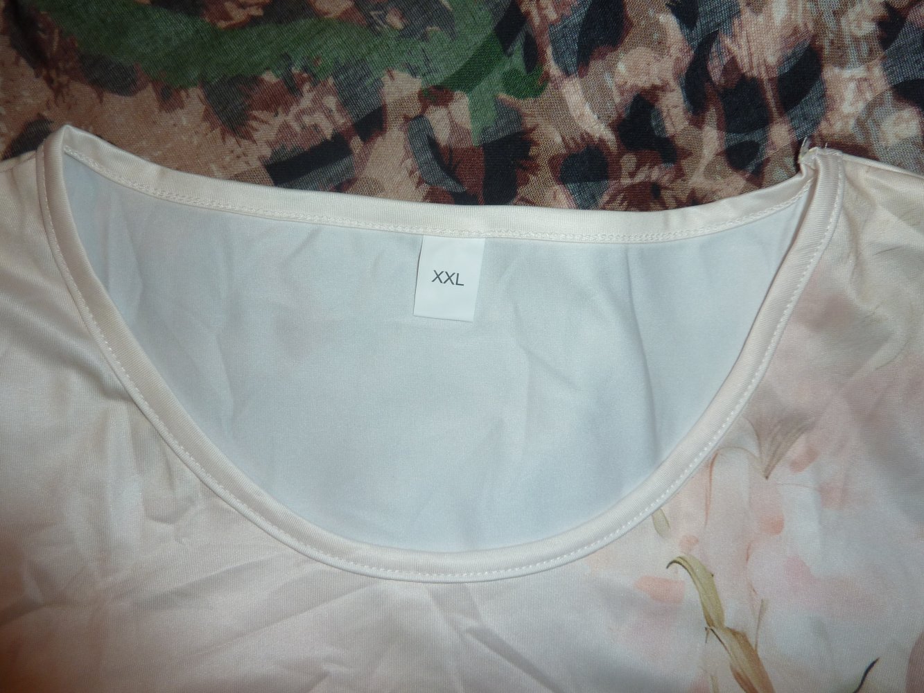 Neues T Shirt xxl 44 46 48 Jersey Sommershirt kurzarm KEINE Bluse Tunika