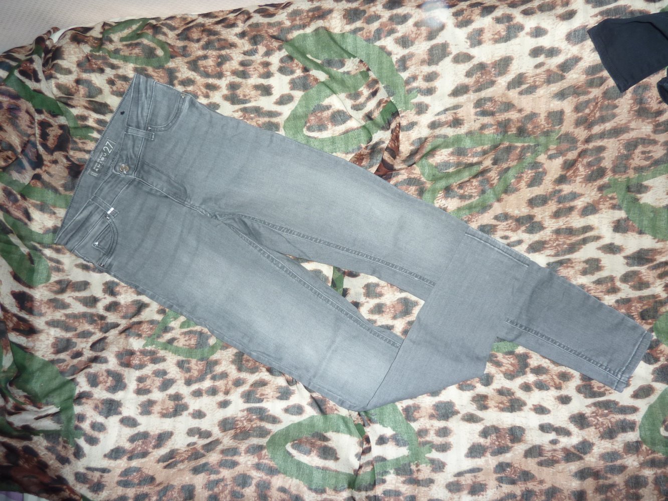Paket Damen Jeans Röhre 27 30 36 Leggings 3 Teile blau schwarz grau