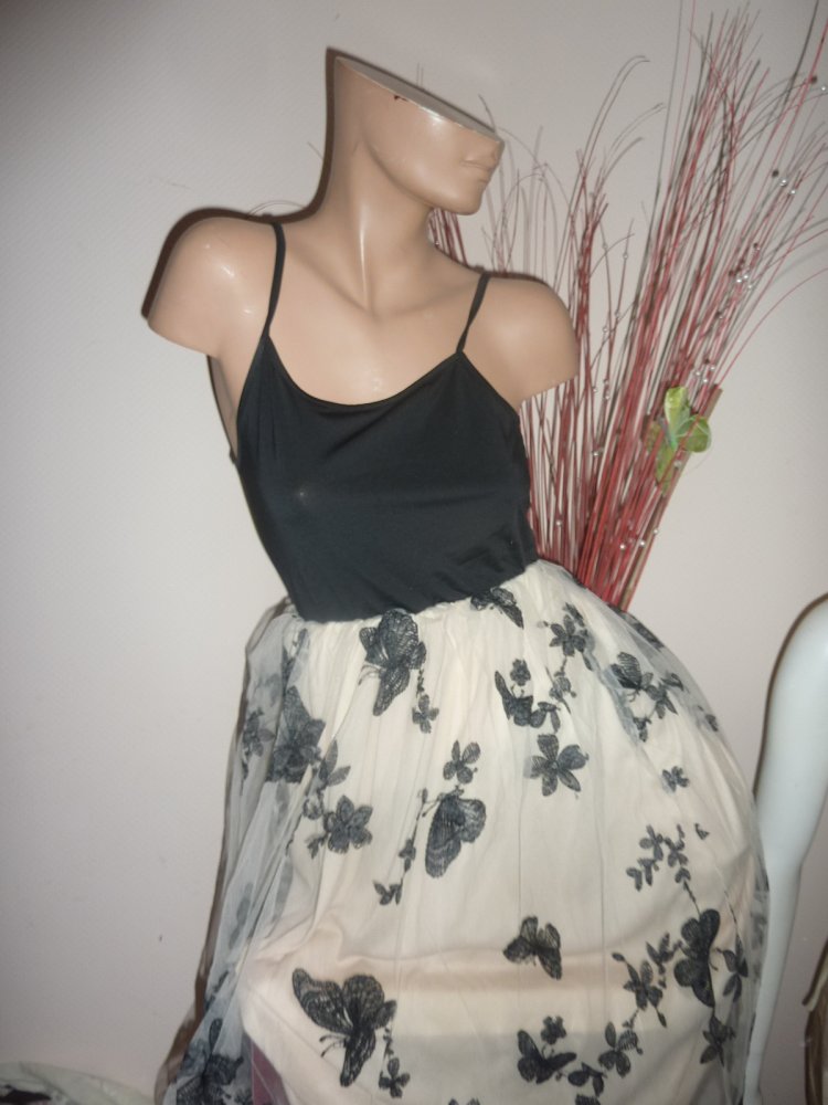 Kleid Sommerkleid NEU M wie S 36 38 Coctailkleid beige schwarz mit Tüllrock 