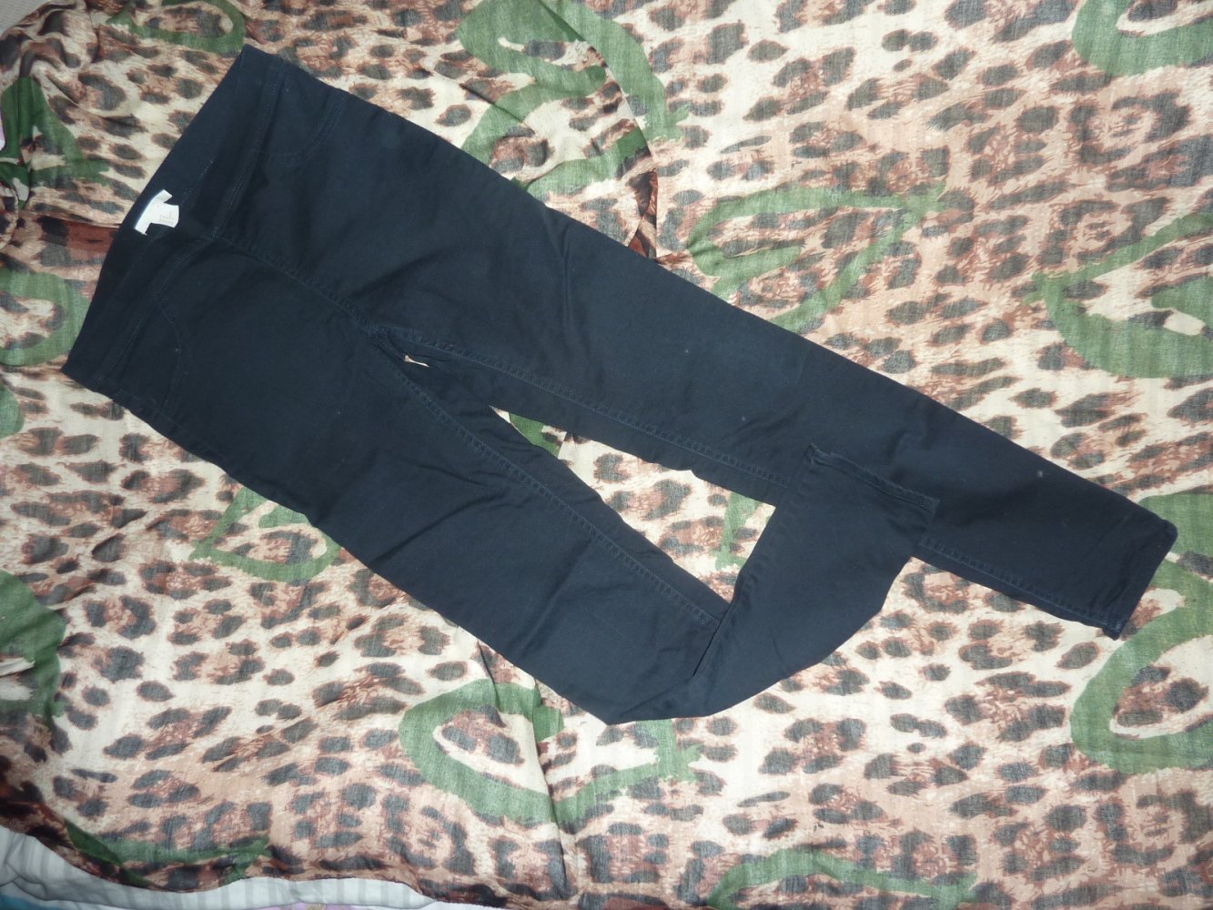 Damen Jeans NEUwertig S 38 Hose Jeggings Röhre Röhrenhose schwarz H und M 