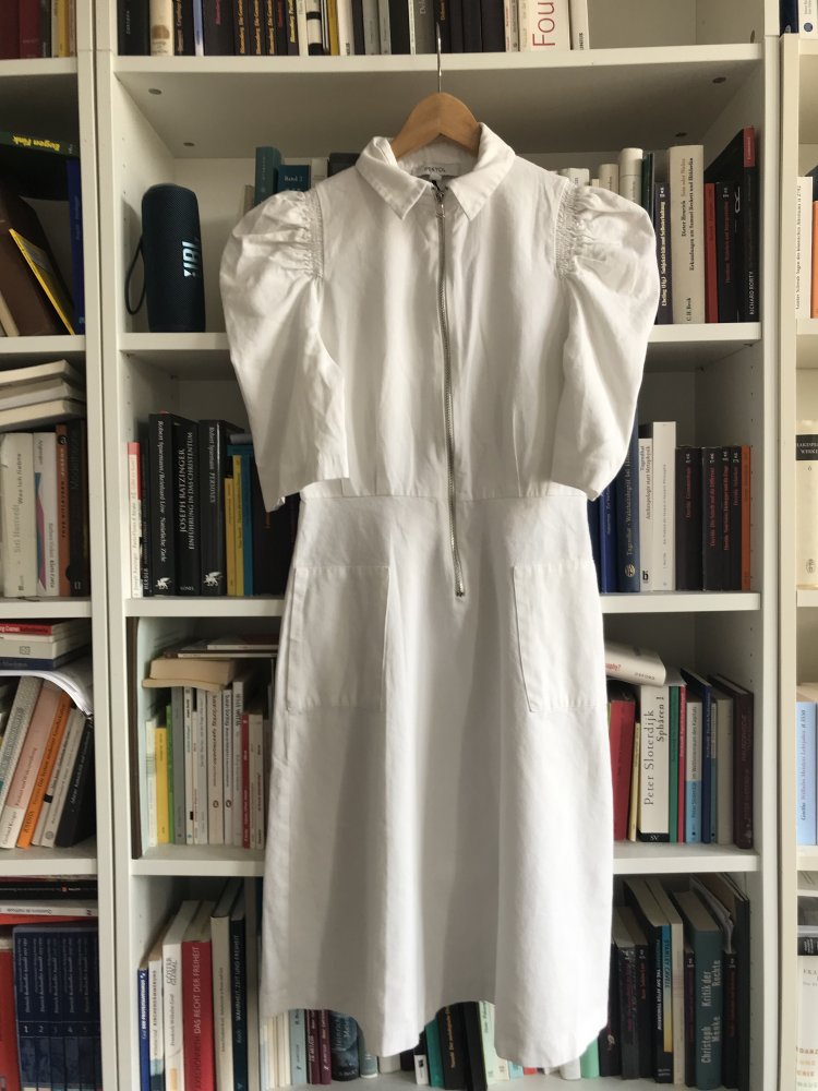 Sommerkleid aus Baumwolle 
