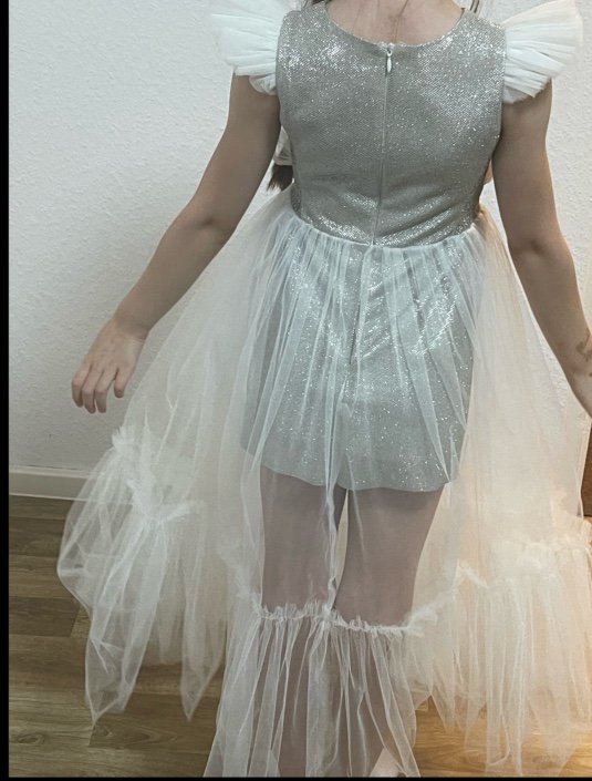 Wunderschönes Kleid für Mädchen im Alter von 8-10 Jahren