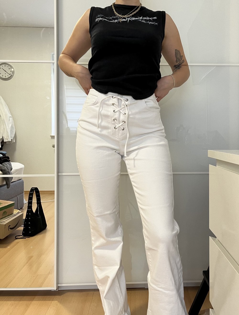 komplett neue Jeans Hose mit Schnürung vorne