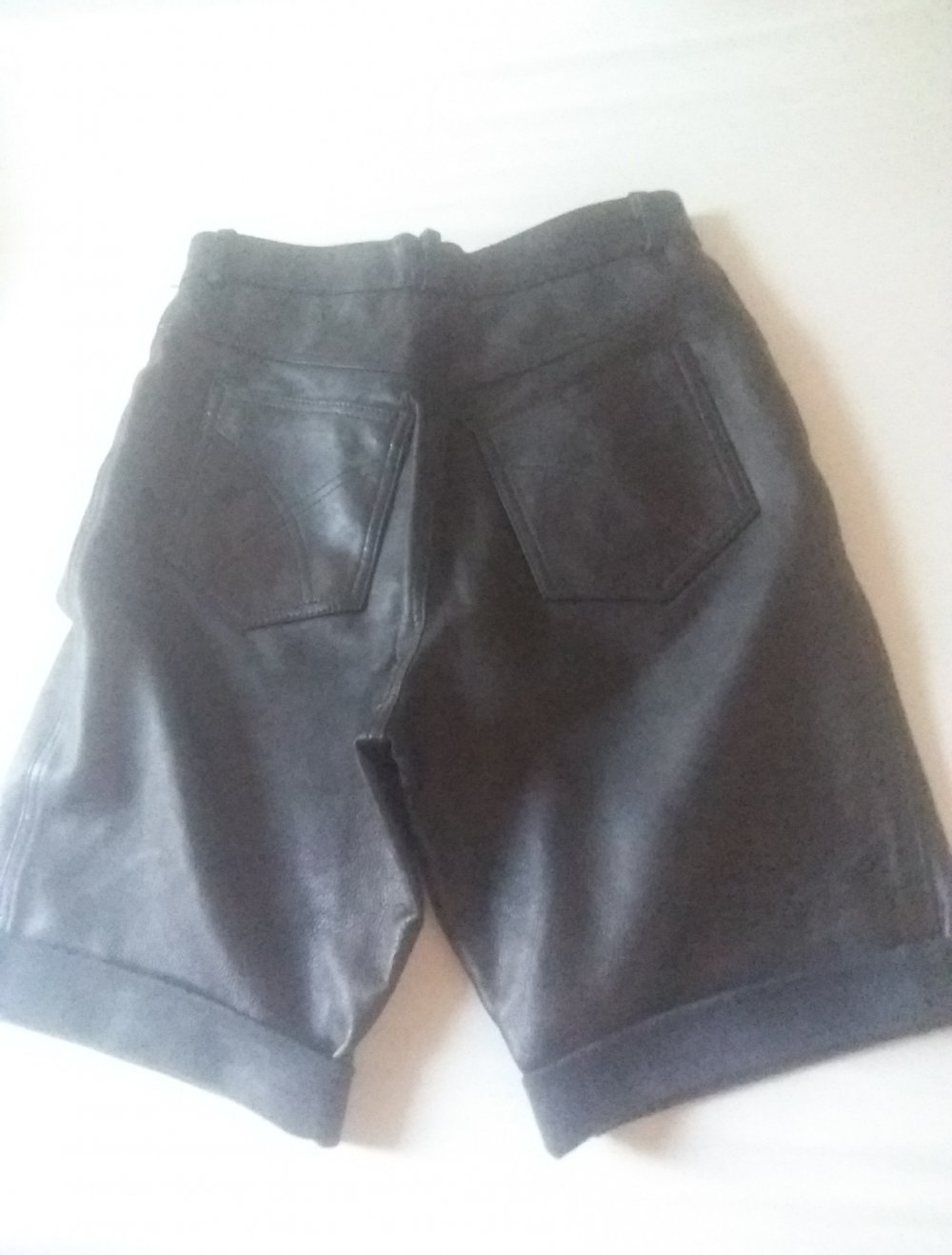 Kurze Leder Hosen