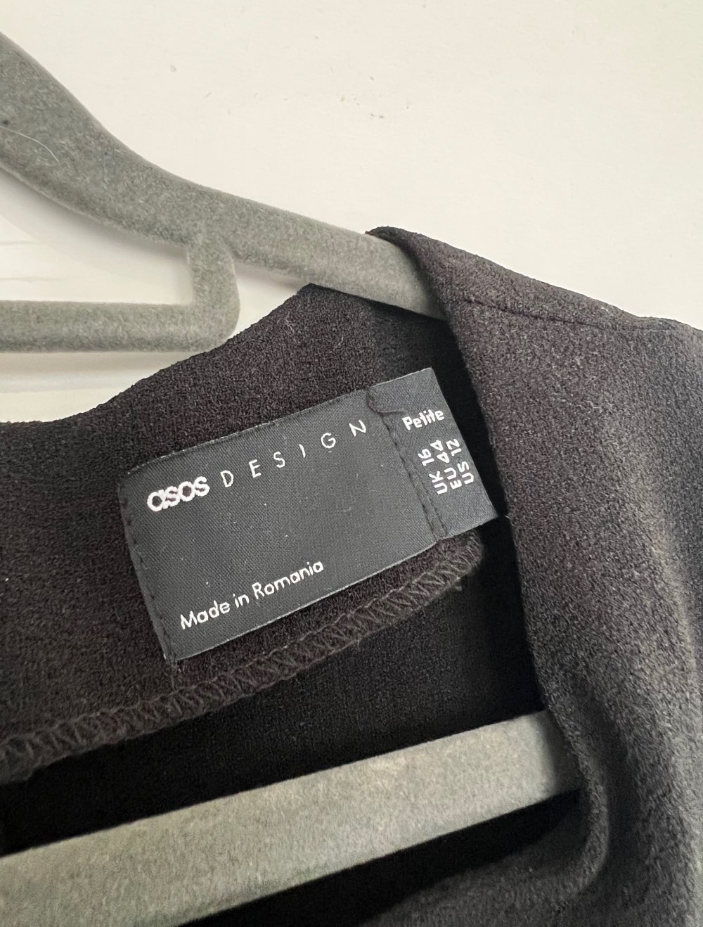 das Kurze schwarze