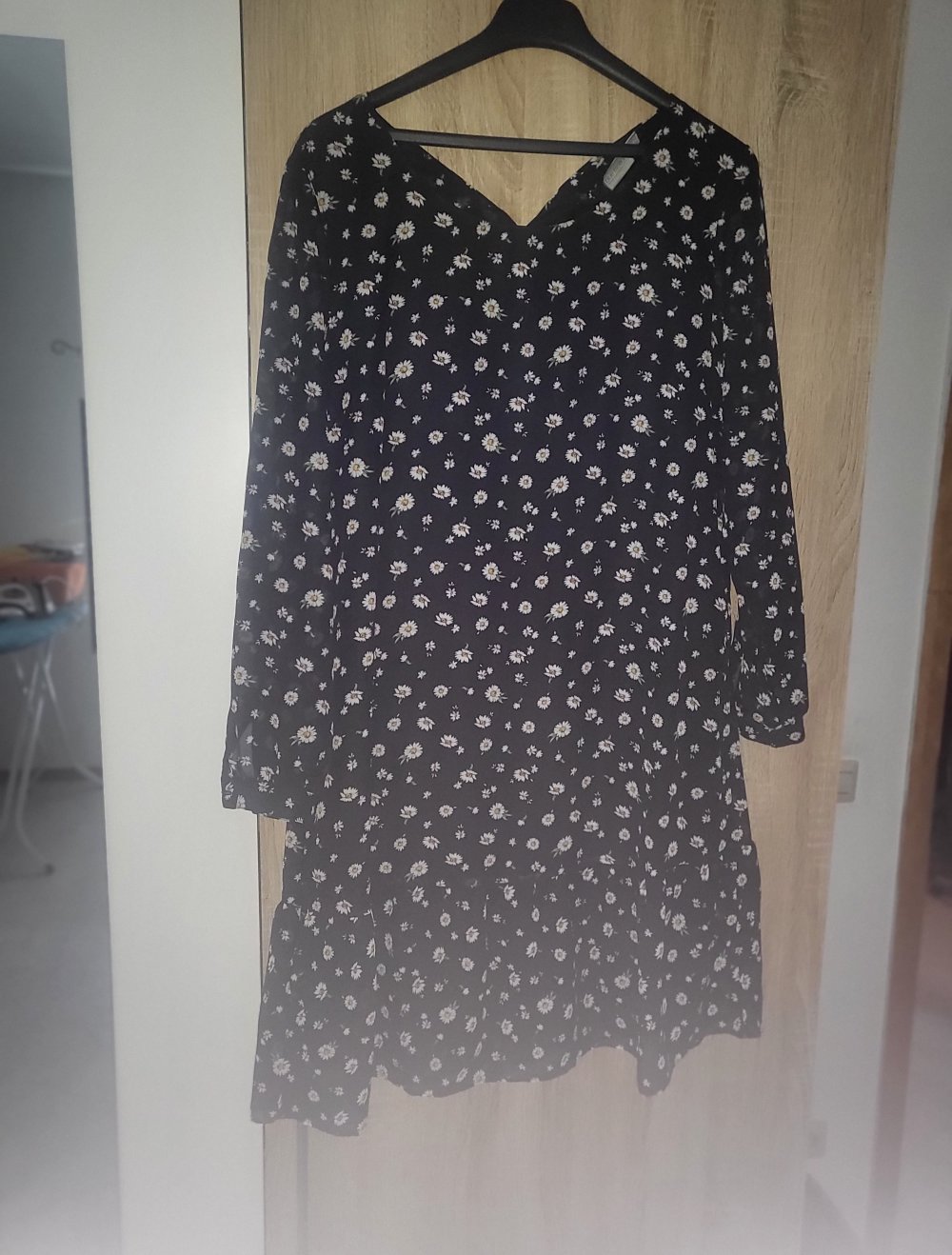 Kleid knielang