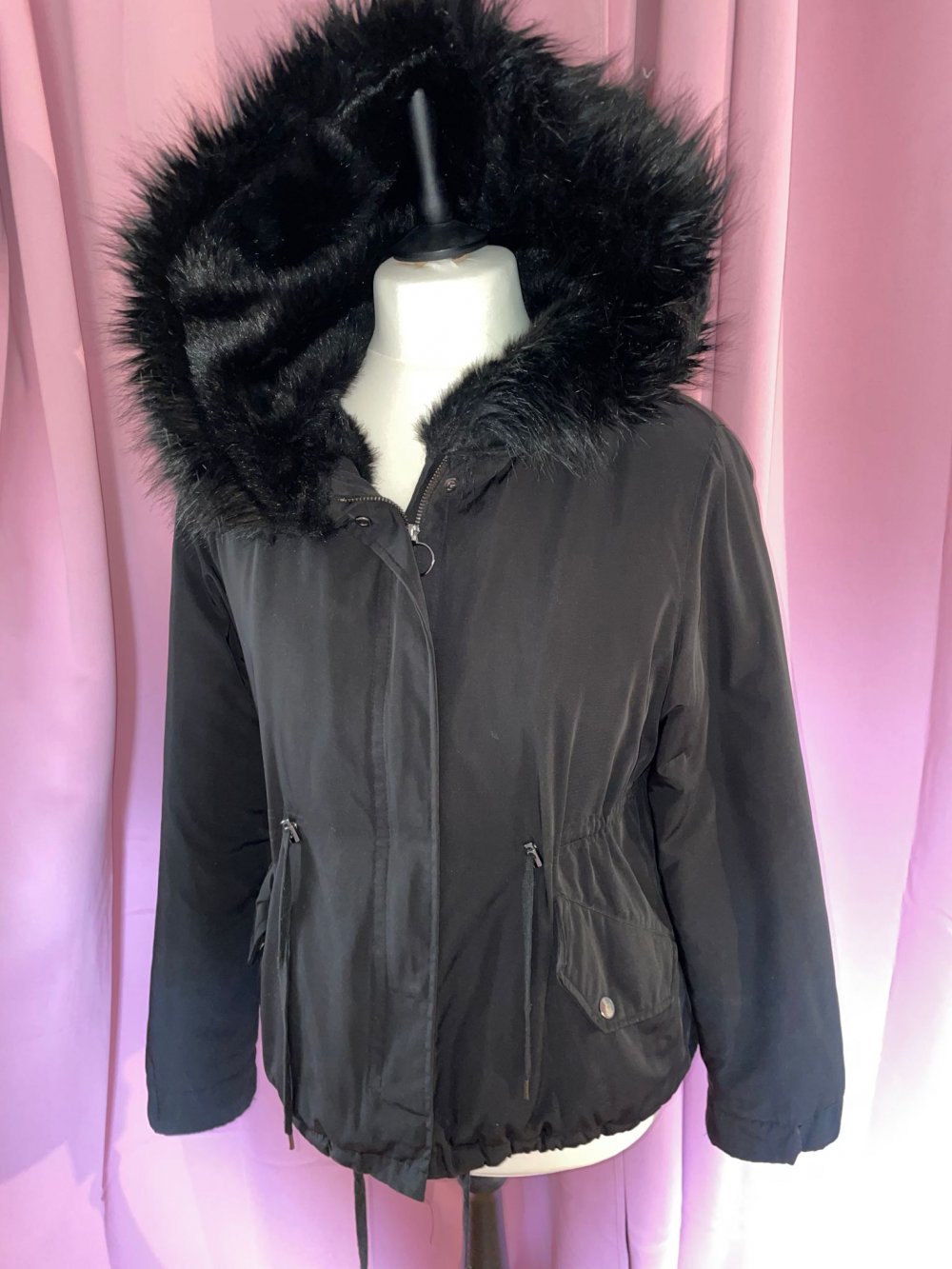 Schwarze Winterjacke Zara, Größe L