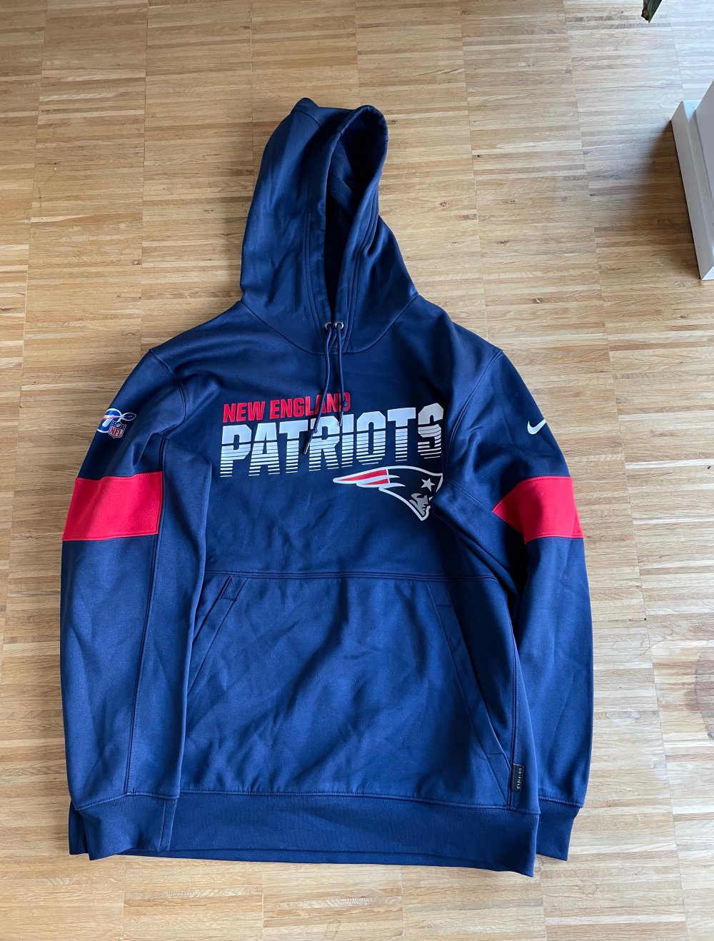 SPORTLICHES SWEATSHIRT NIKE X NEW ENGLAND PATRIOTS