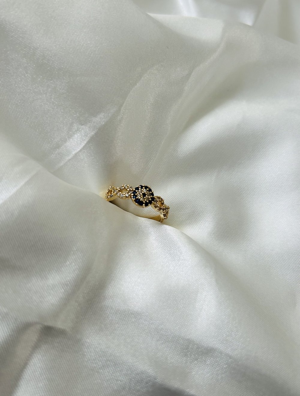 Ring mit Motiv