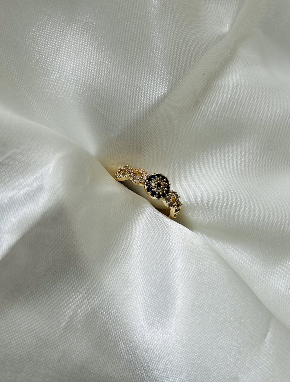 Ring mit Motiv
