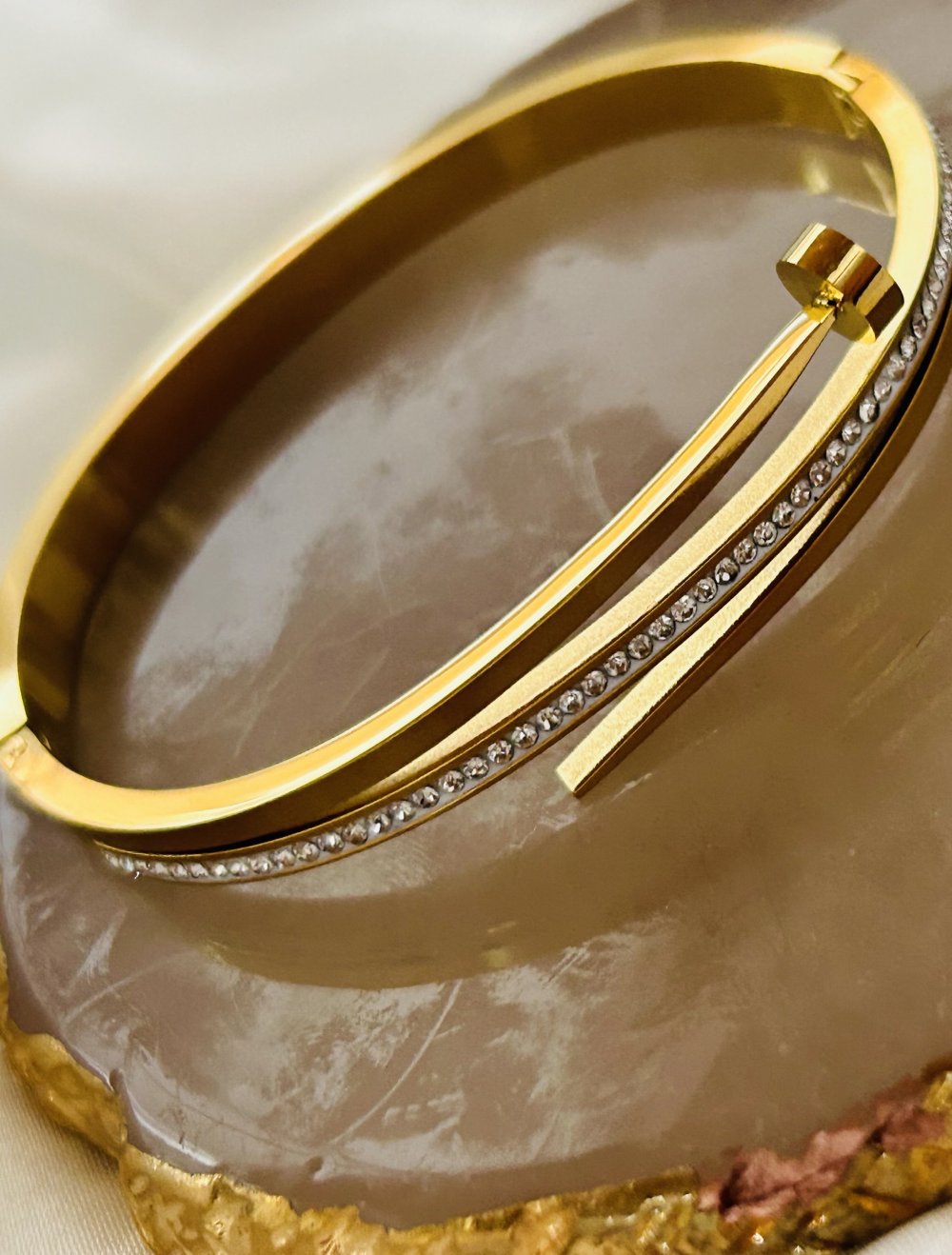 Armband aus Edelstahl