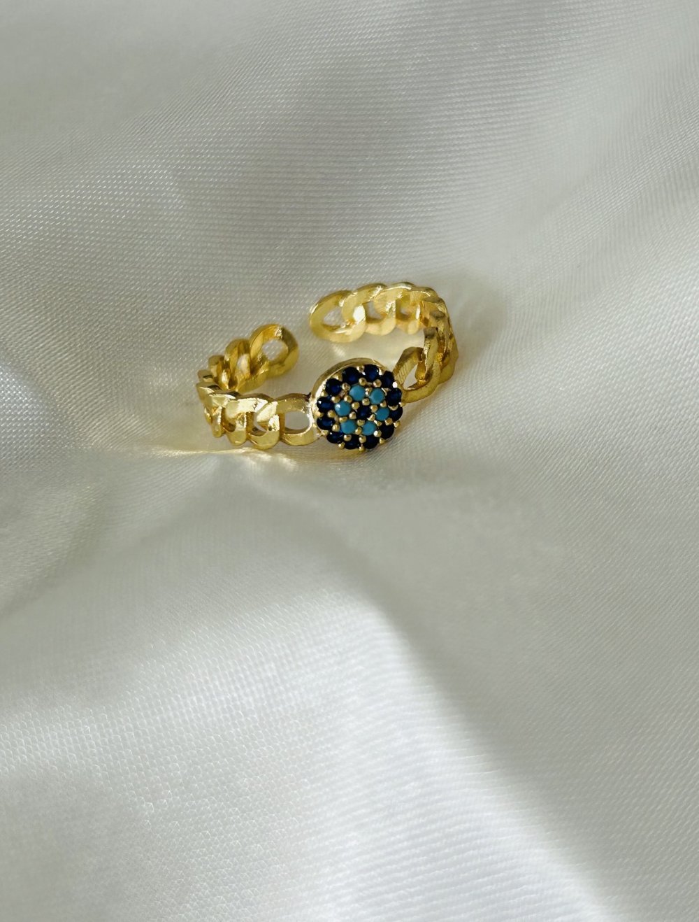Ring mit Motiv