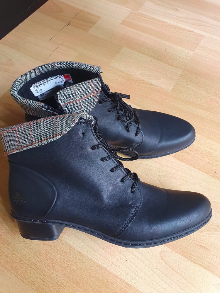 Stiefeletten 