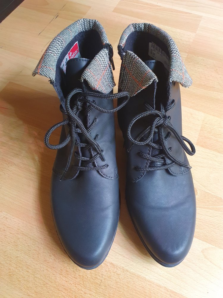 Stiefeletten 