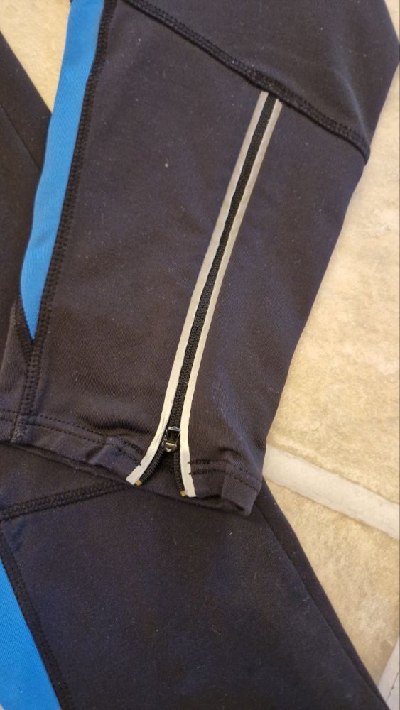 Alex. Elastische Leggings, Sporthosen, Yogahosen. Größe S. Es gibt keine Garantie und Rückerstattung.