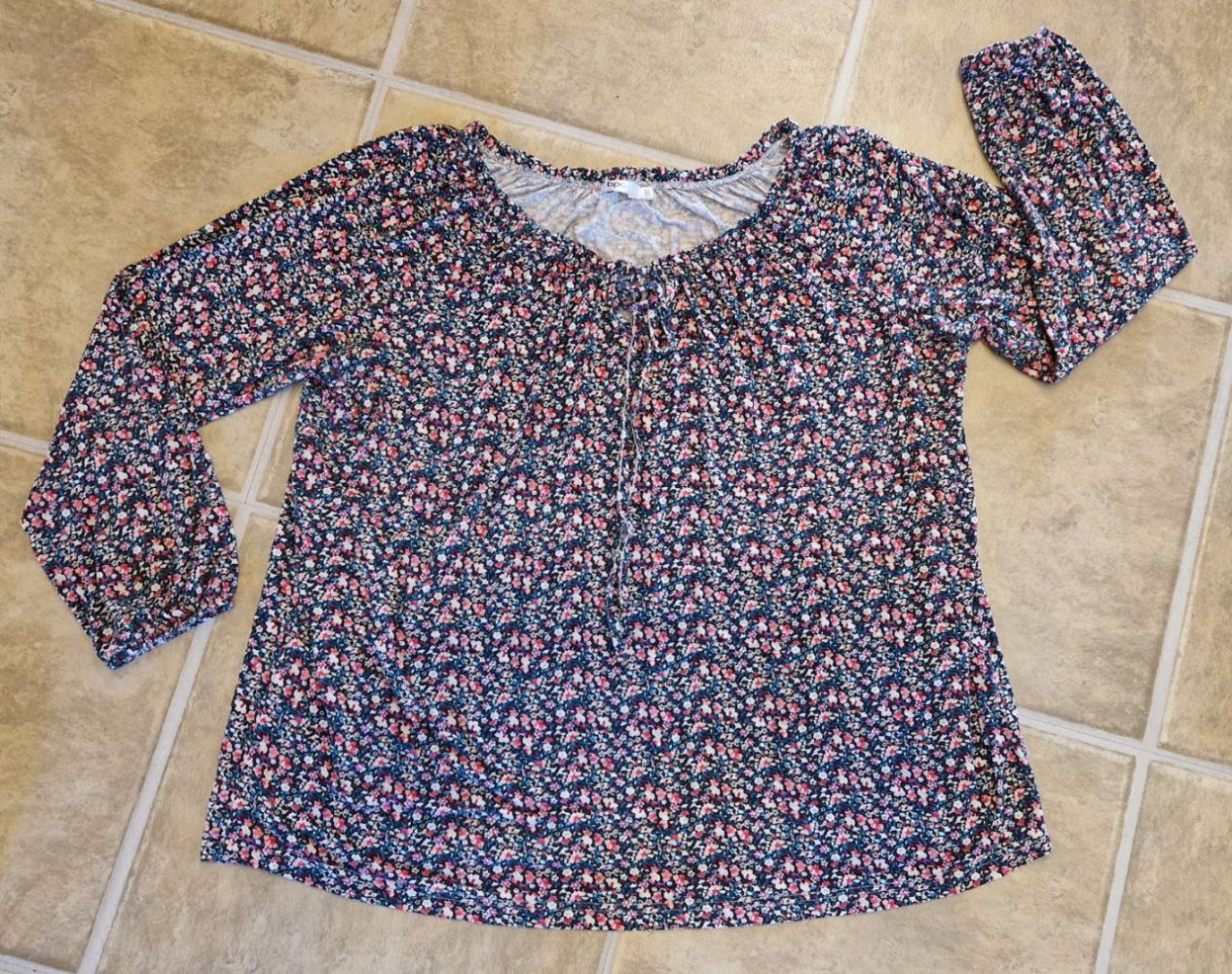 Bonprix. Bluse - Tunika - T-Shirt.  Viskose.  Größe 6XL ( 52-54 ).
