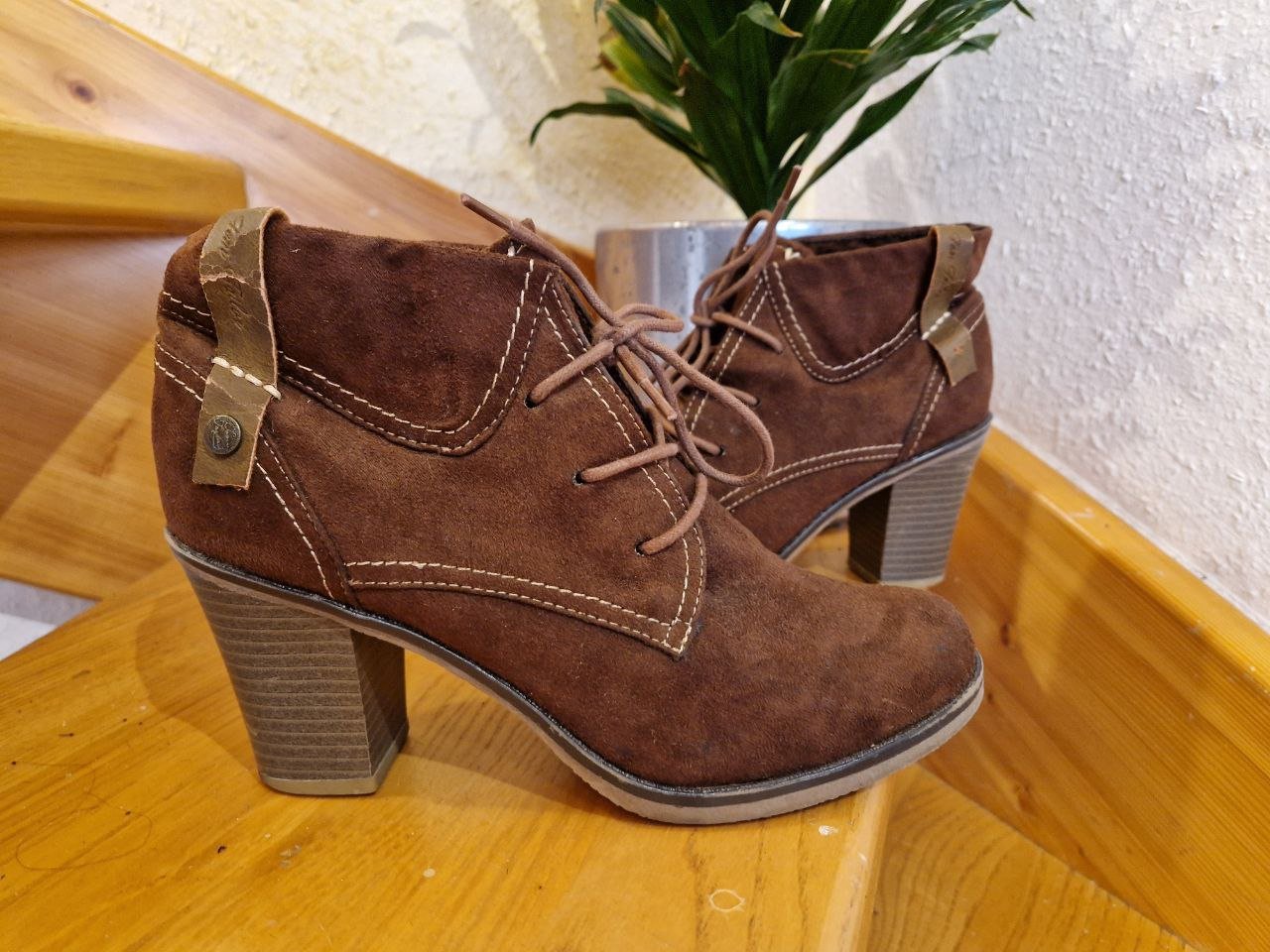 Tom Tailor. Schöne braune Stiefel. Größe 39. 