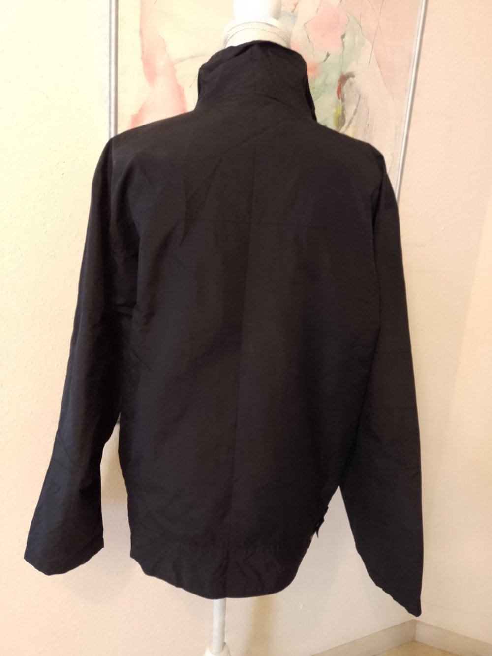 Bluetribe. Leichte stylische schwarze Jacke. Große L.