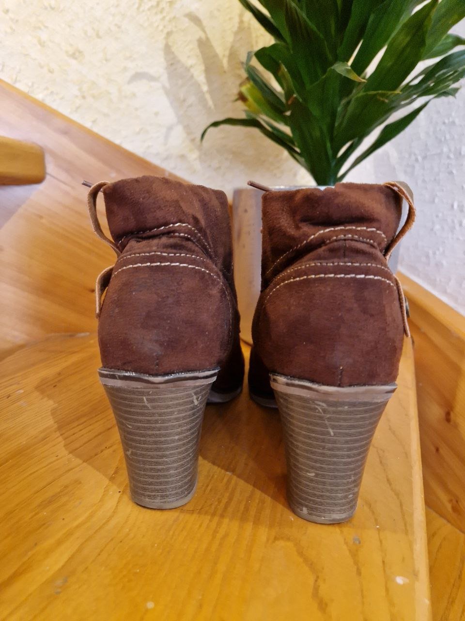 Tom Tailor. Schöne braune Stiefel. Größe 39. 