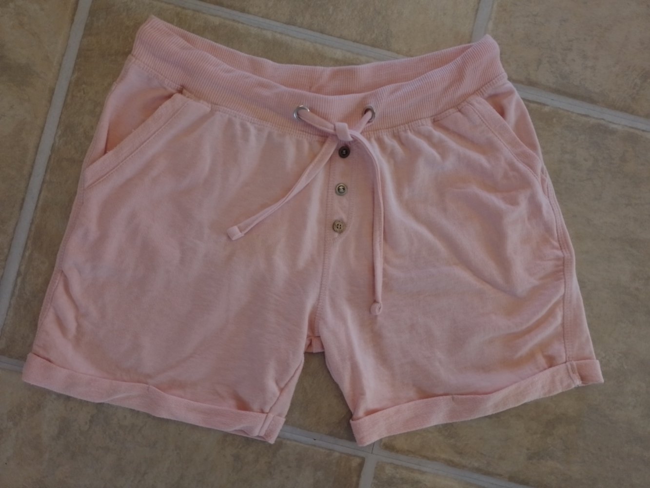 Bequeme Shorts. Baumwolle+Polyester. Größe S.
