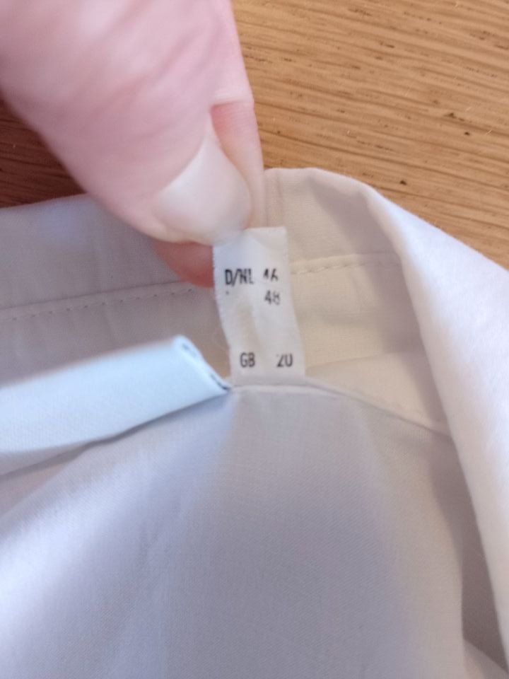 Wie neu. Lisa Tosca. Elegantes T-Shirt - Bluse - Tunika. Baumwolle