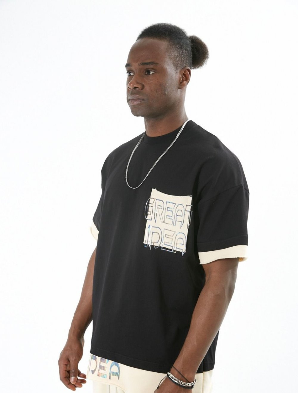 over Sitz T-Shirt