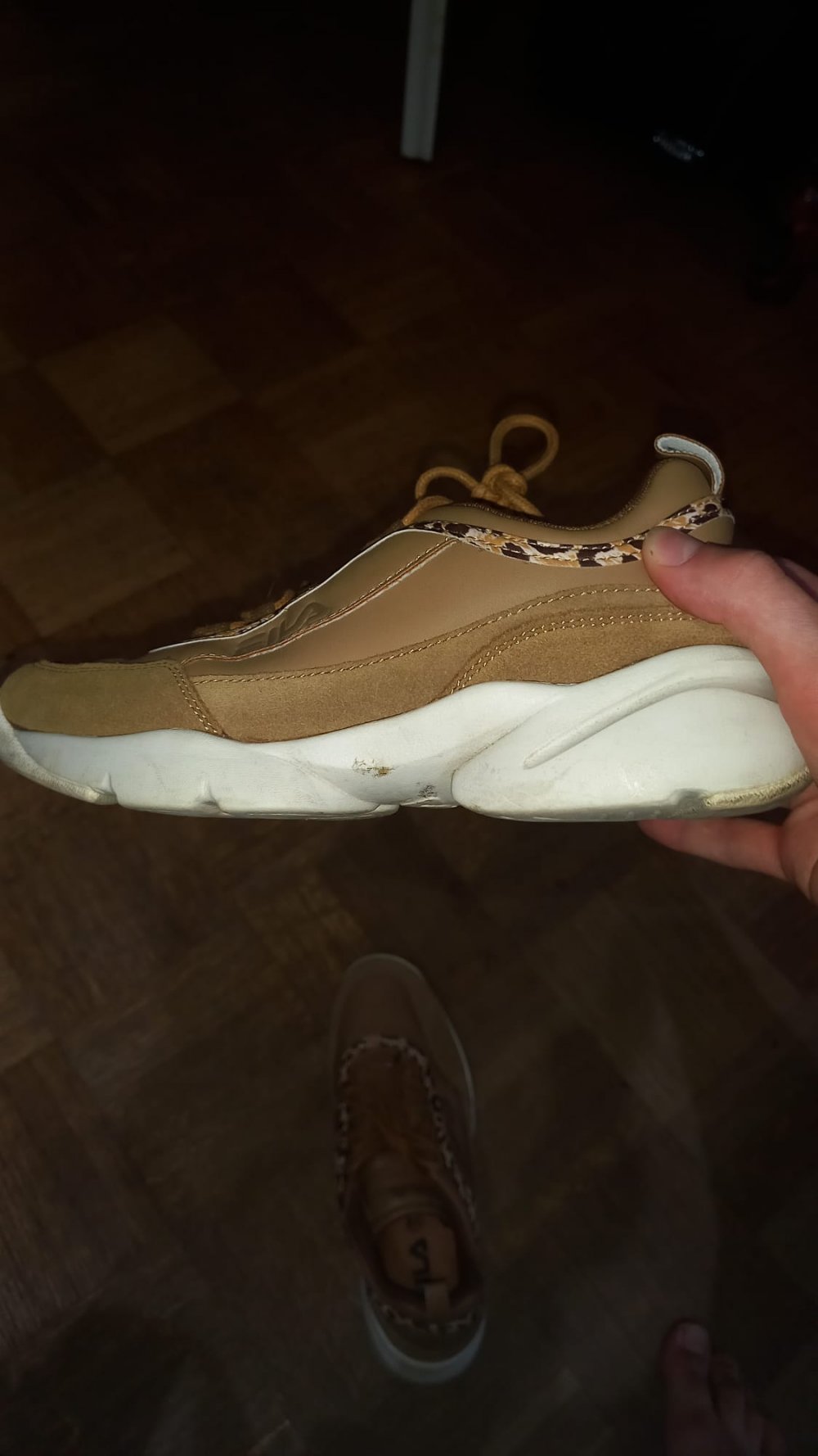 FILA braune/beige Sportschuhe; Gr. 39