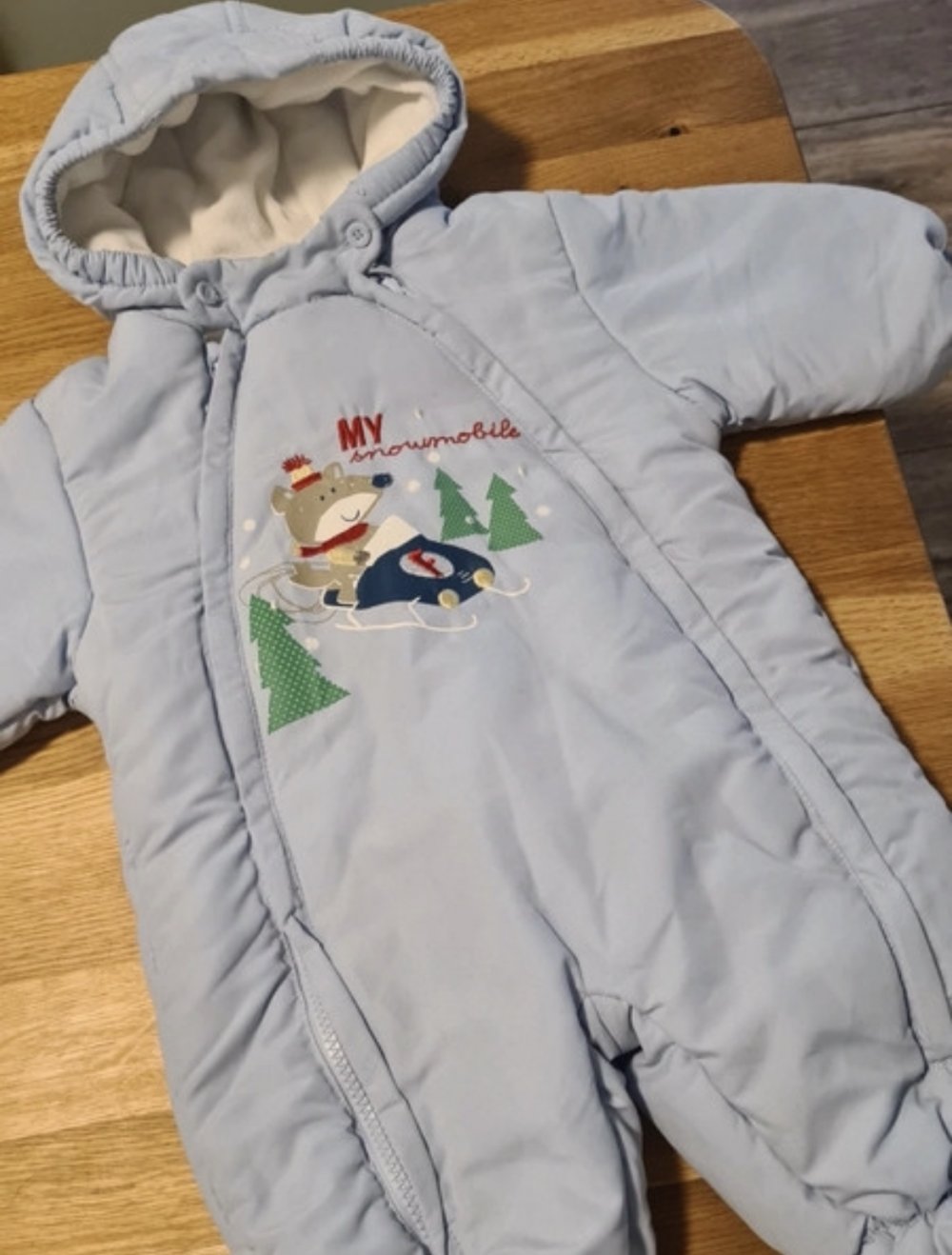 Schneeanzug