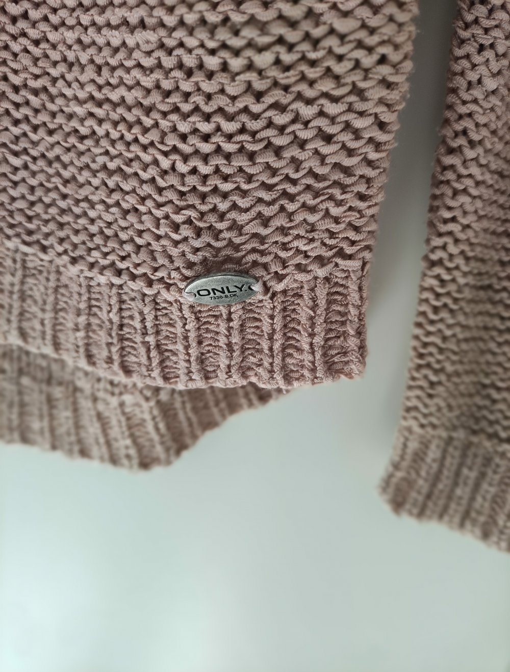 rosa strickpulli