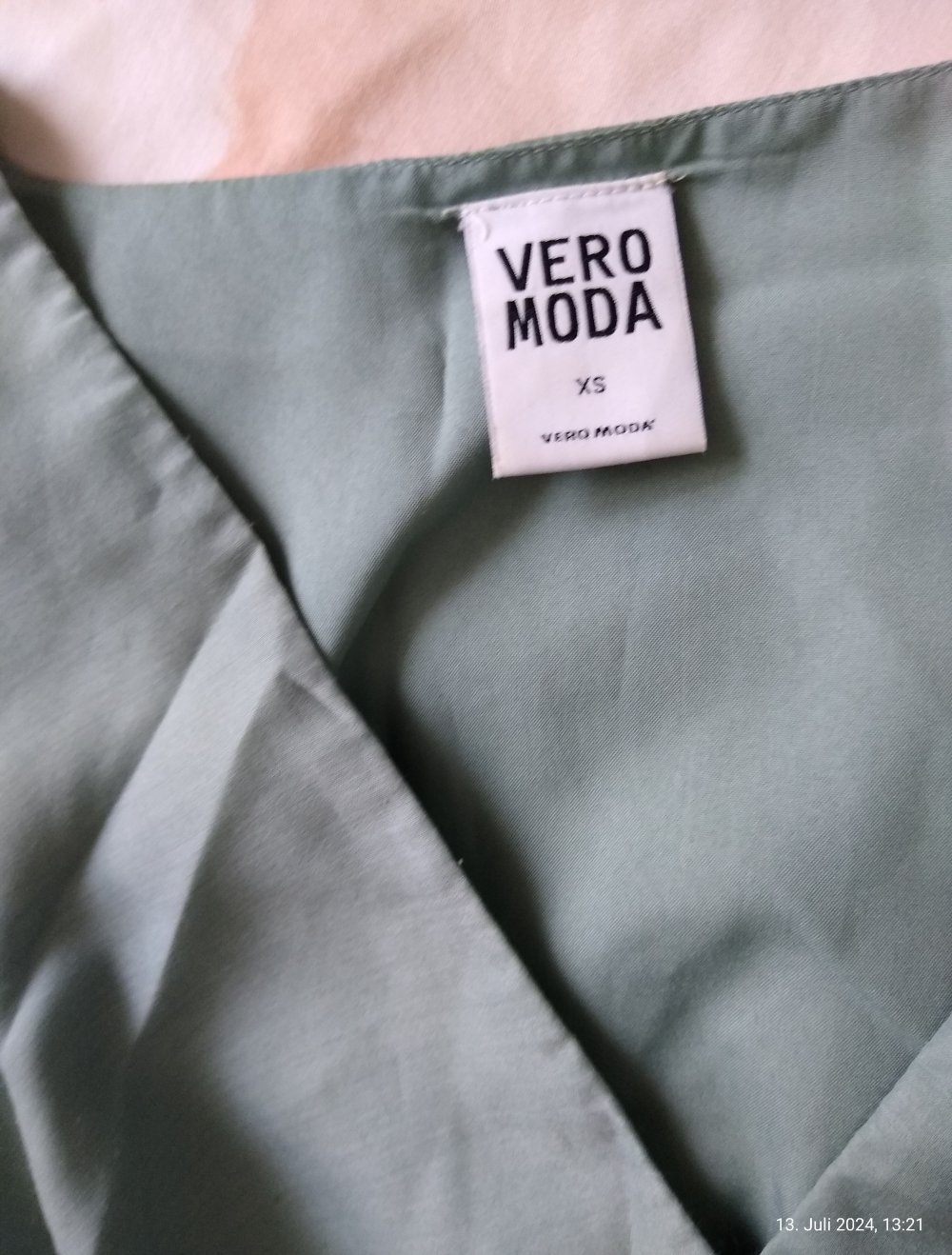 grünes Kleid