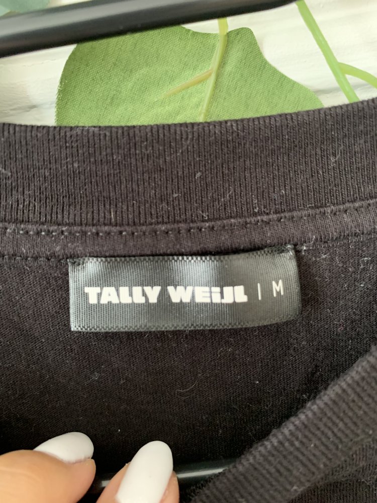 Tally Weijl crop T-Shirt mit Muscheln und Spruch